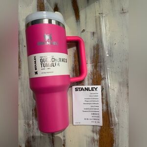 NWT! Stanley Quencher H2.0 Tumbler in Bright Pink!